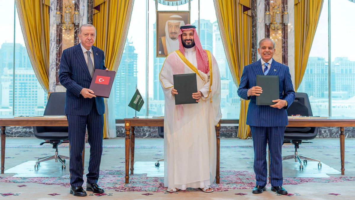 Mekke Paktı İmzalandı: Türkiye, Suudi Arabistan ve Pakistan Ortak Savunmada
